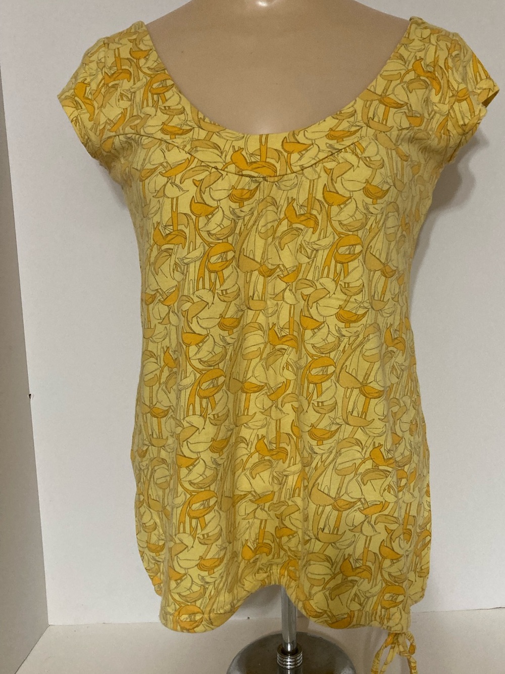 Yellow,  Floral Pr.  Scoop Neck Top
Item# SSct33